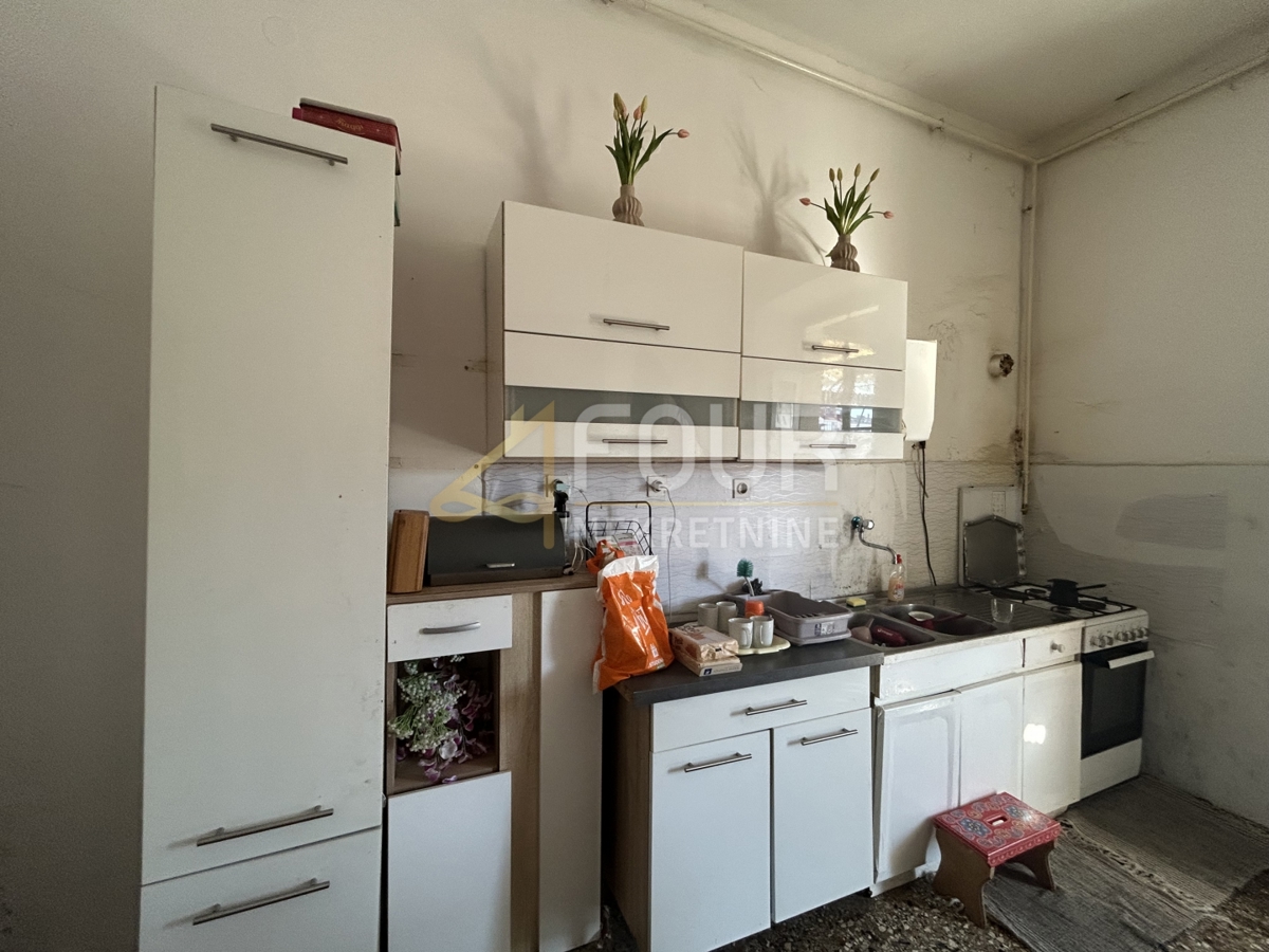 Centar, Pula, 114,50m2