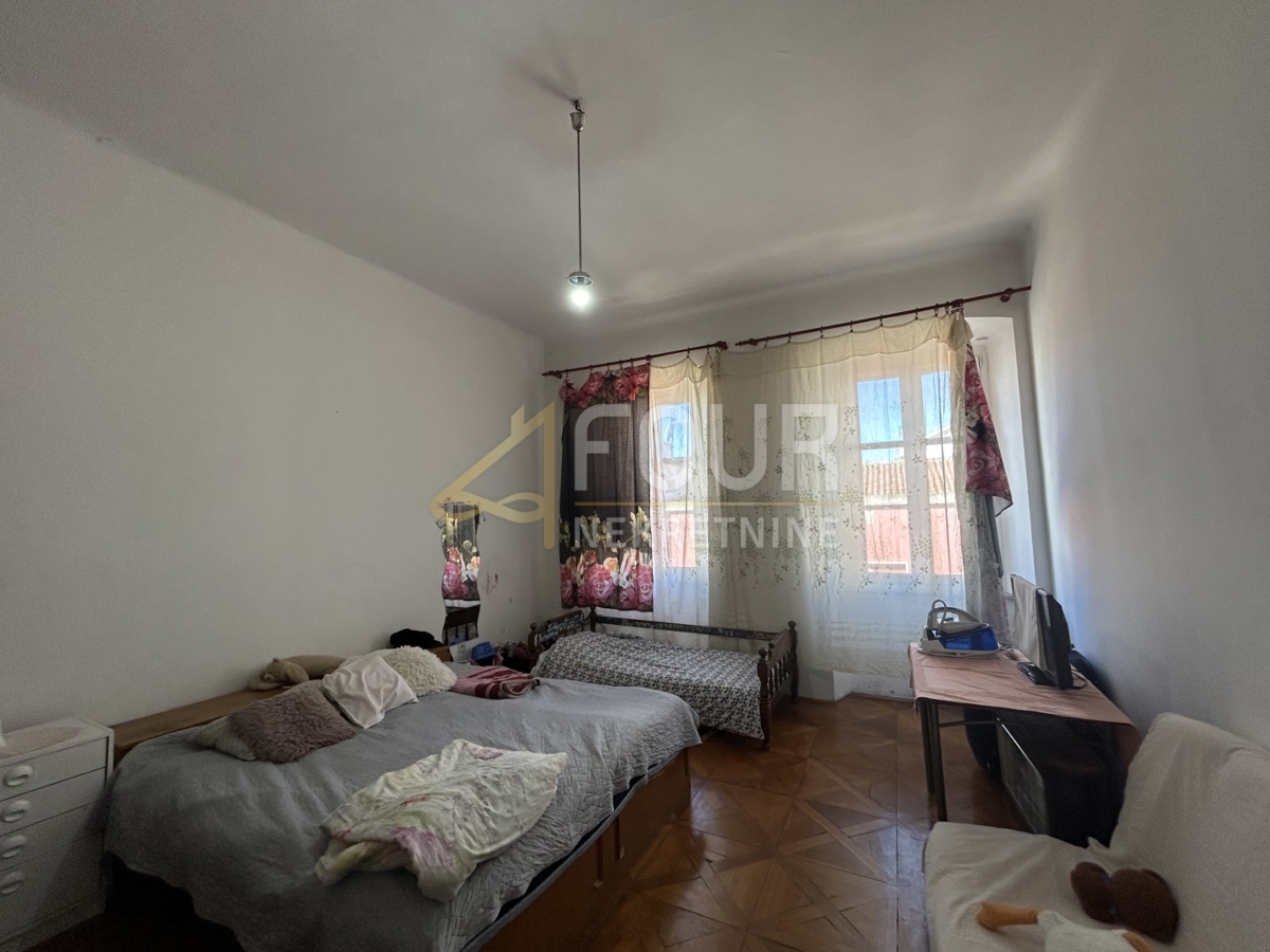 Centar, Pula, 114,50m2