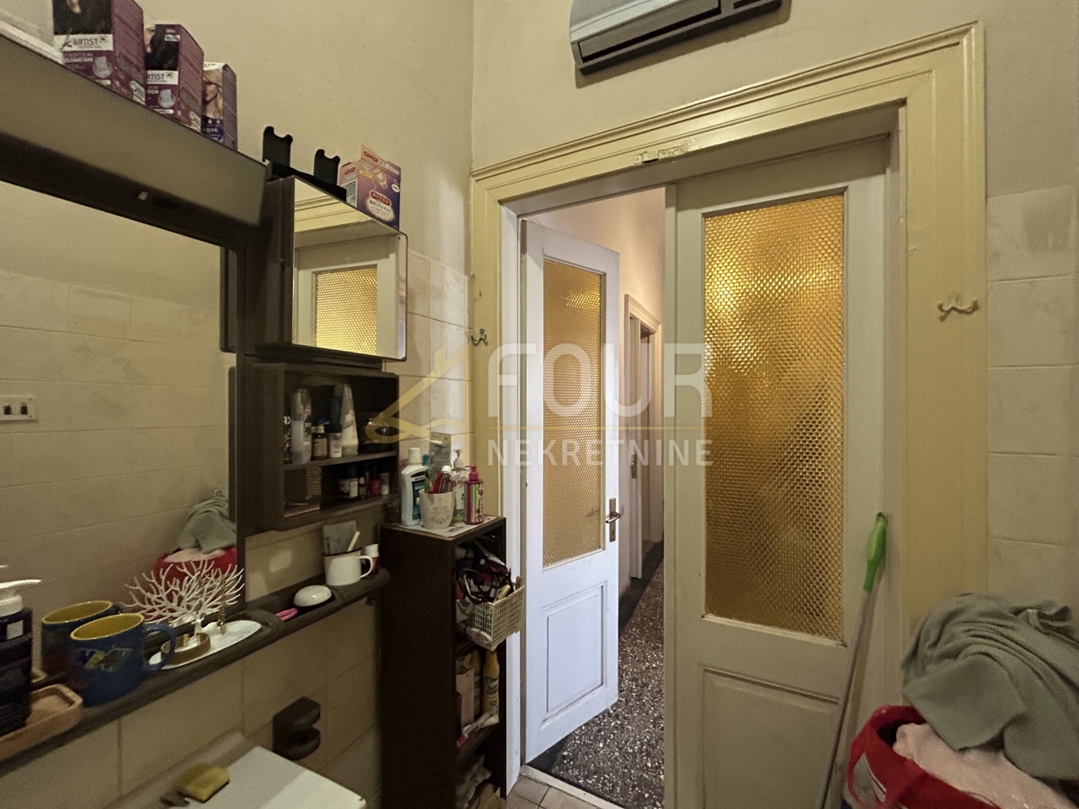 Centar, Pula, 114,50m2