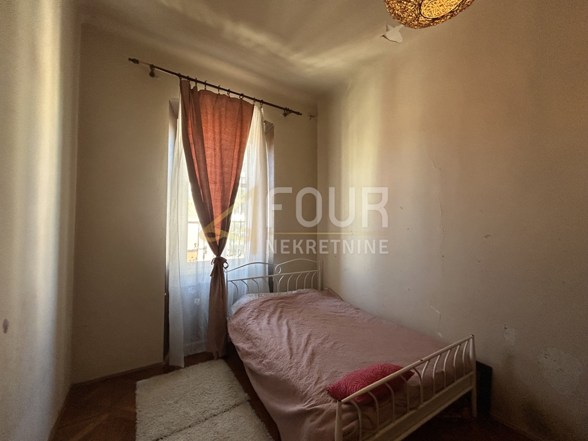 Centar, Pula, 114,50m2