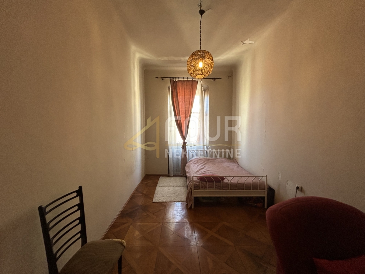 Centar, Pula, 114,50m2