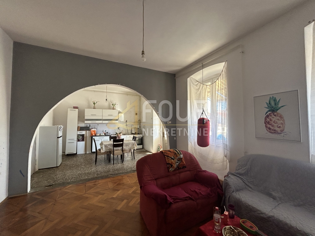 Centar, Pula, 114,50m2