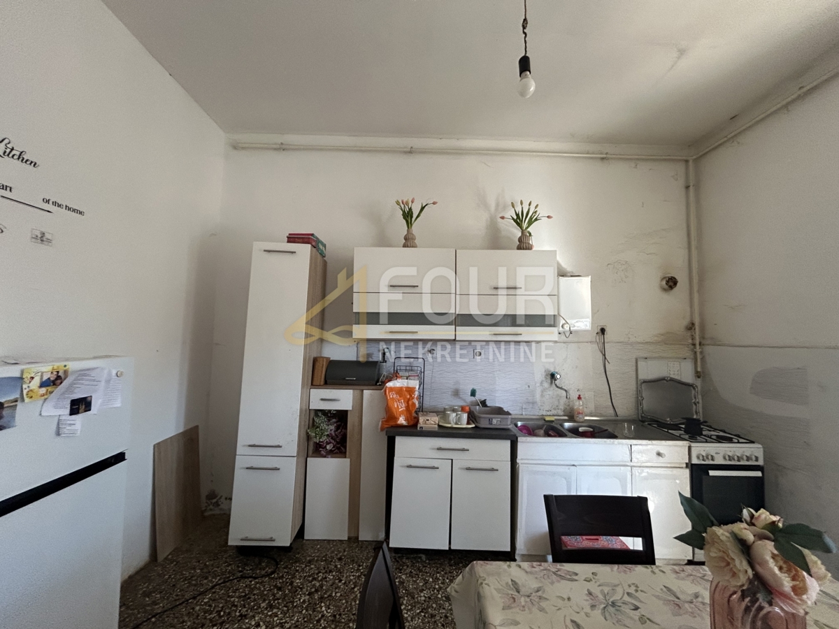 Centar, Pula, 114,50m2