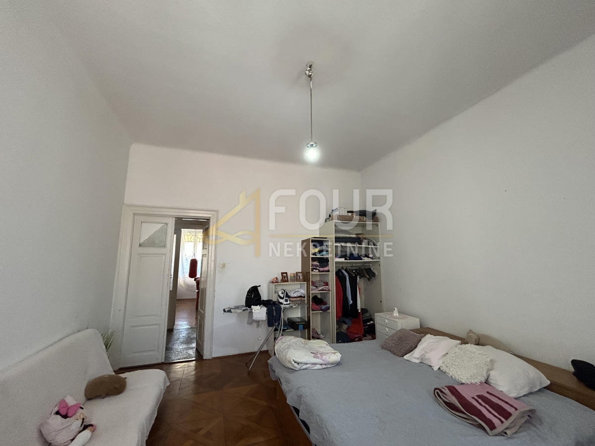 Centar, Pula, 114,50m2