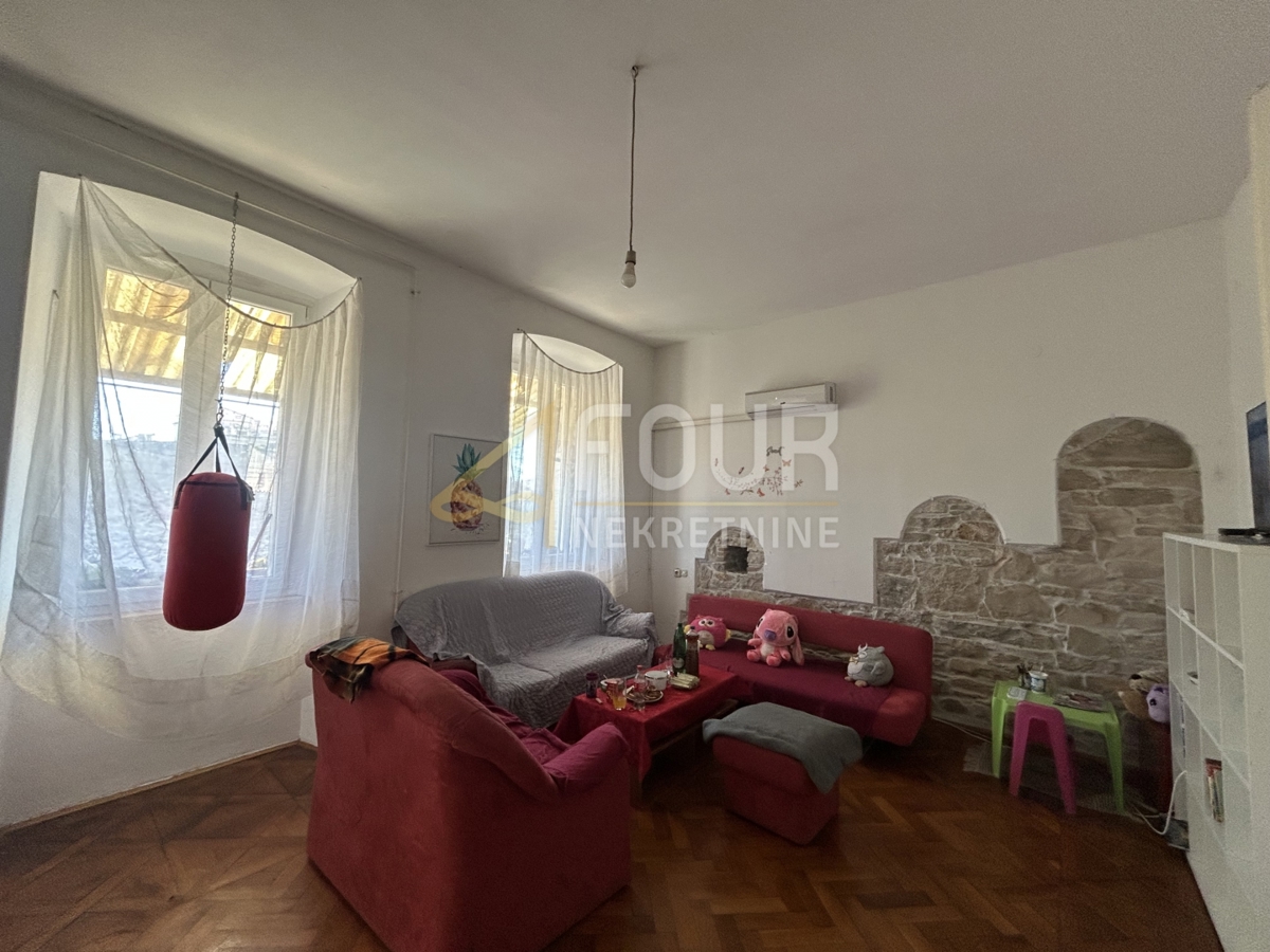 Centar, Pula, 114,50m2