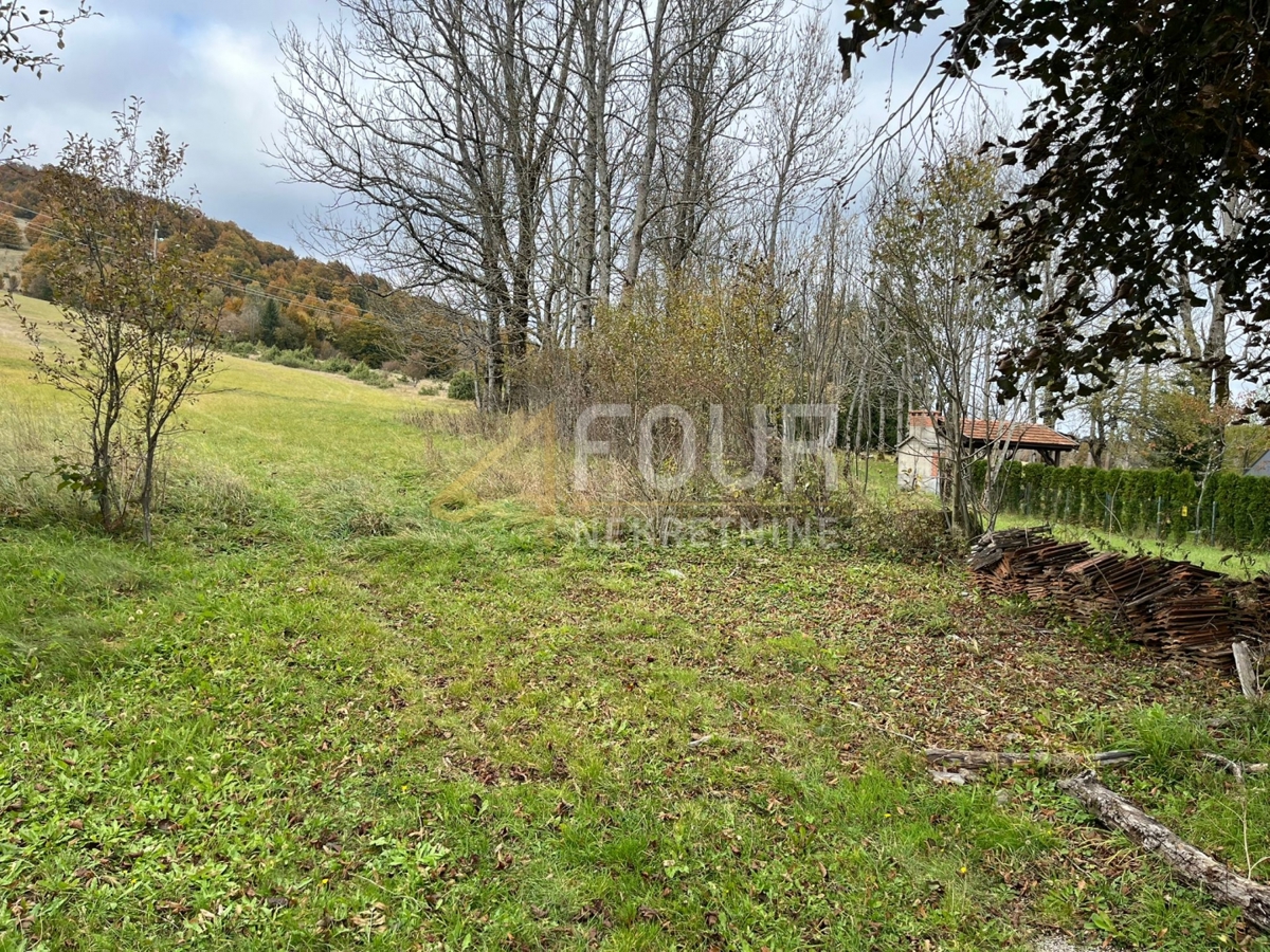 Stari Laz, Ravna Gora, 1.289m2