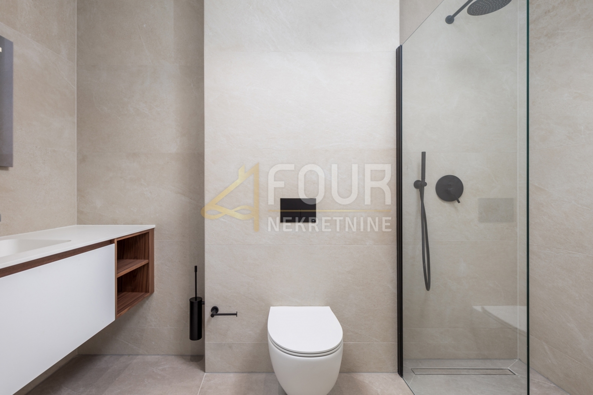 Opatija - Centar, Opatija, 97,67m2