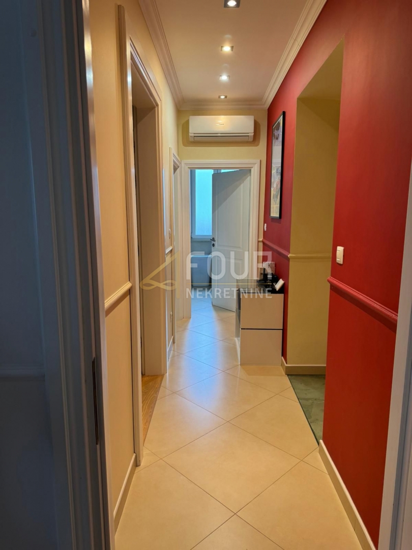 Centar, Rijeka, 77,64m2