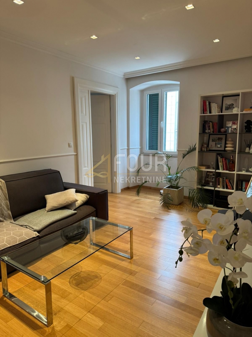 Centar, Rijeka, 77,64m2