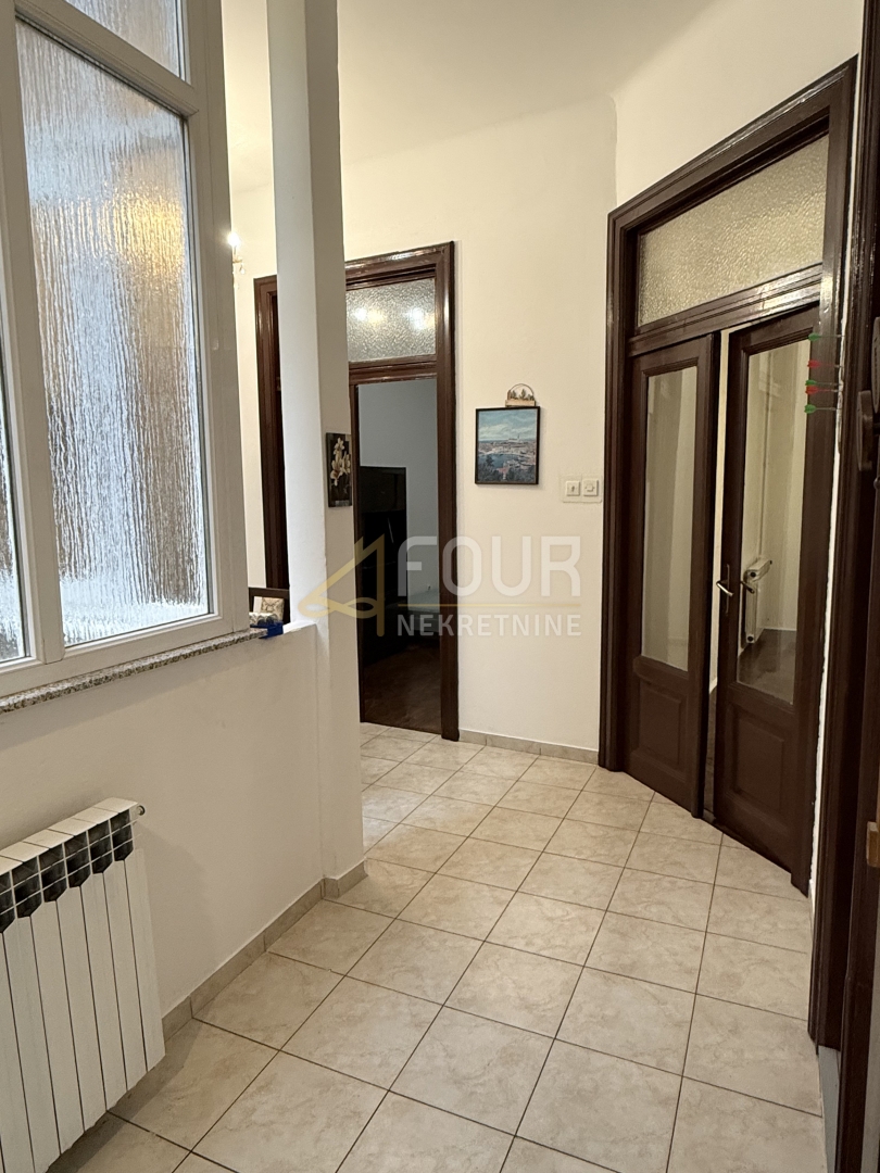 Fiume, Brajda, 5 piano, 120,25m2, balcone