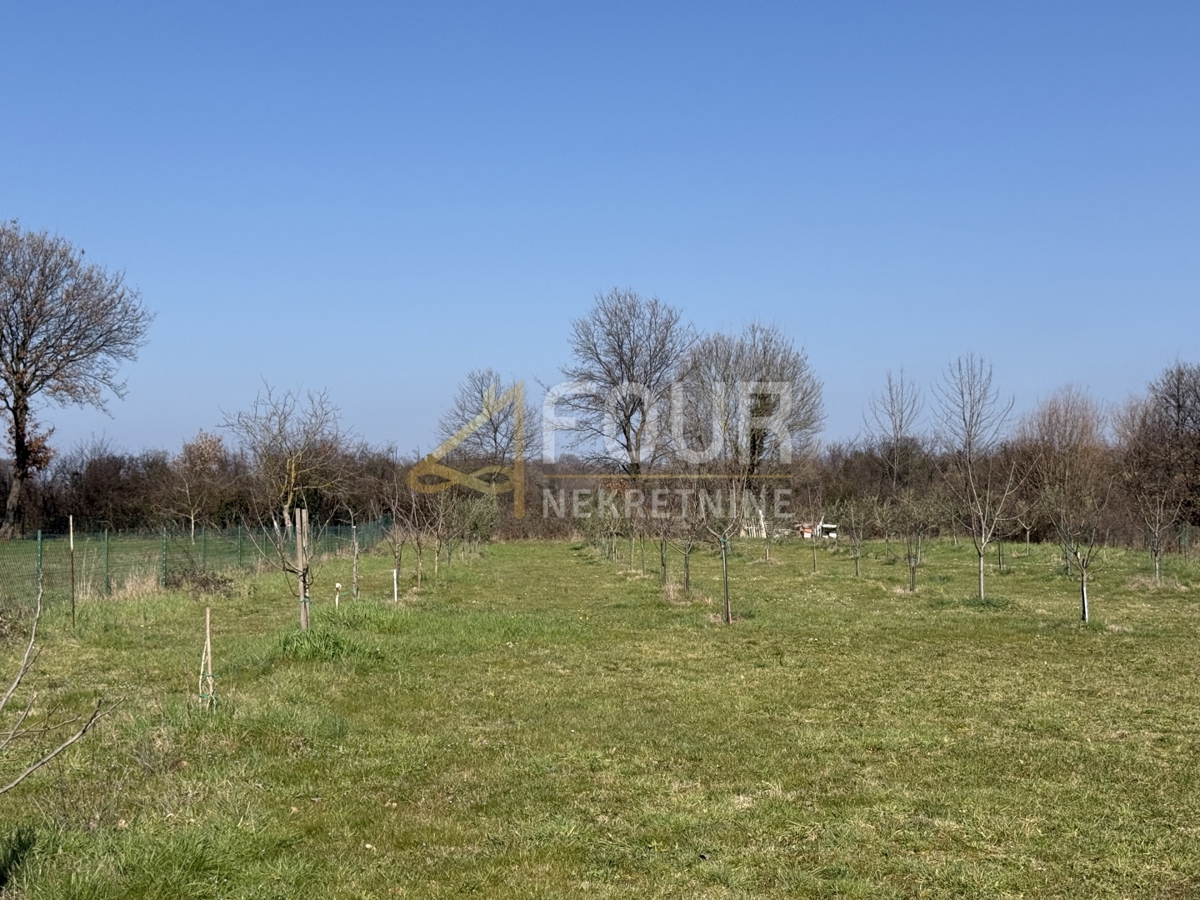 Istria, Marčana - zona circostante, casa indipendente con grande cortile