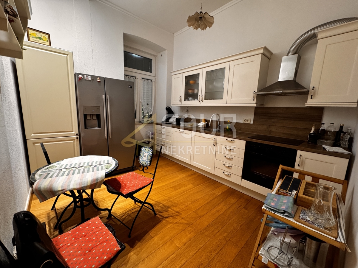 Opatija - Centar, Opatija