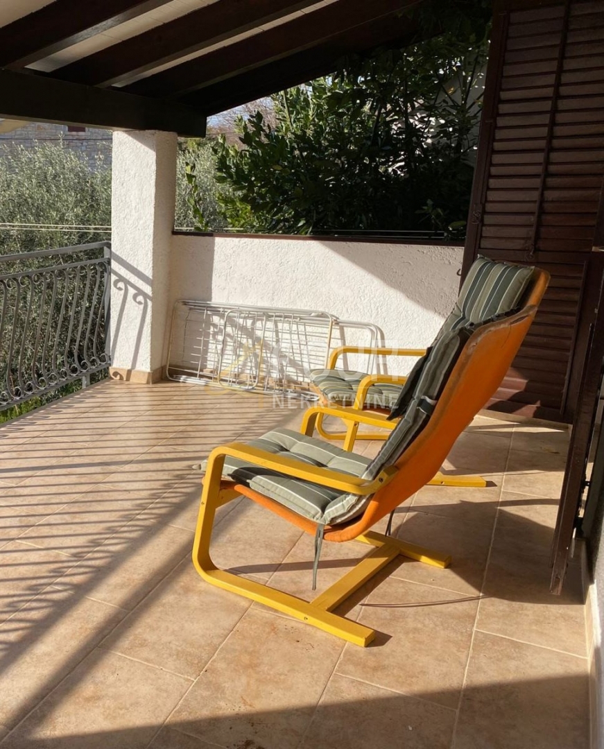 Istria, Parenzo, San Lorenzo, casa con piscina