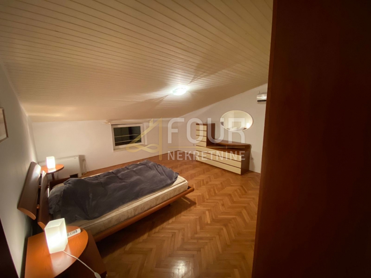 Istria, Parenzo, San Lorenzo, casa con piscina