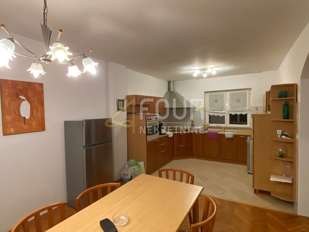 Istria, Parenzo, San Lorenzo, casa con piscina