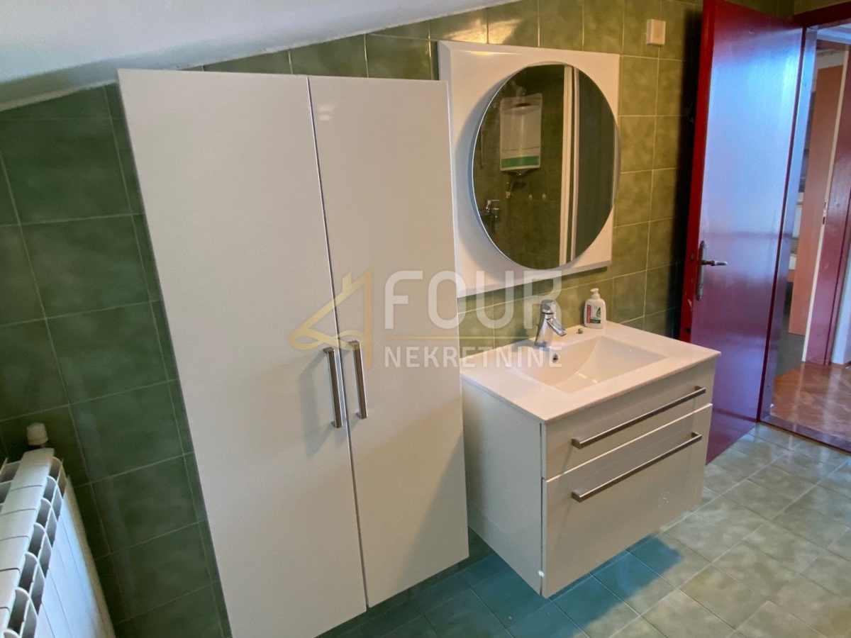 Istria, Parenzo, San Lorenzo, casa con piscina