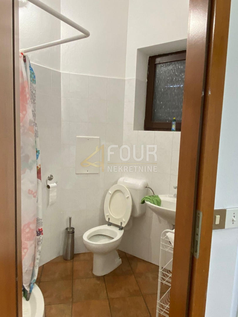 Istria, Parenzo, San Lorenzo, casa con piscina