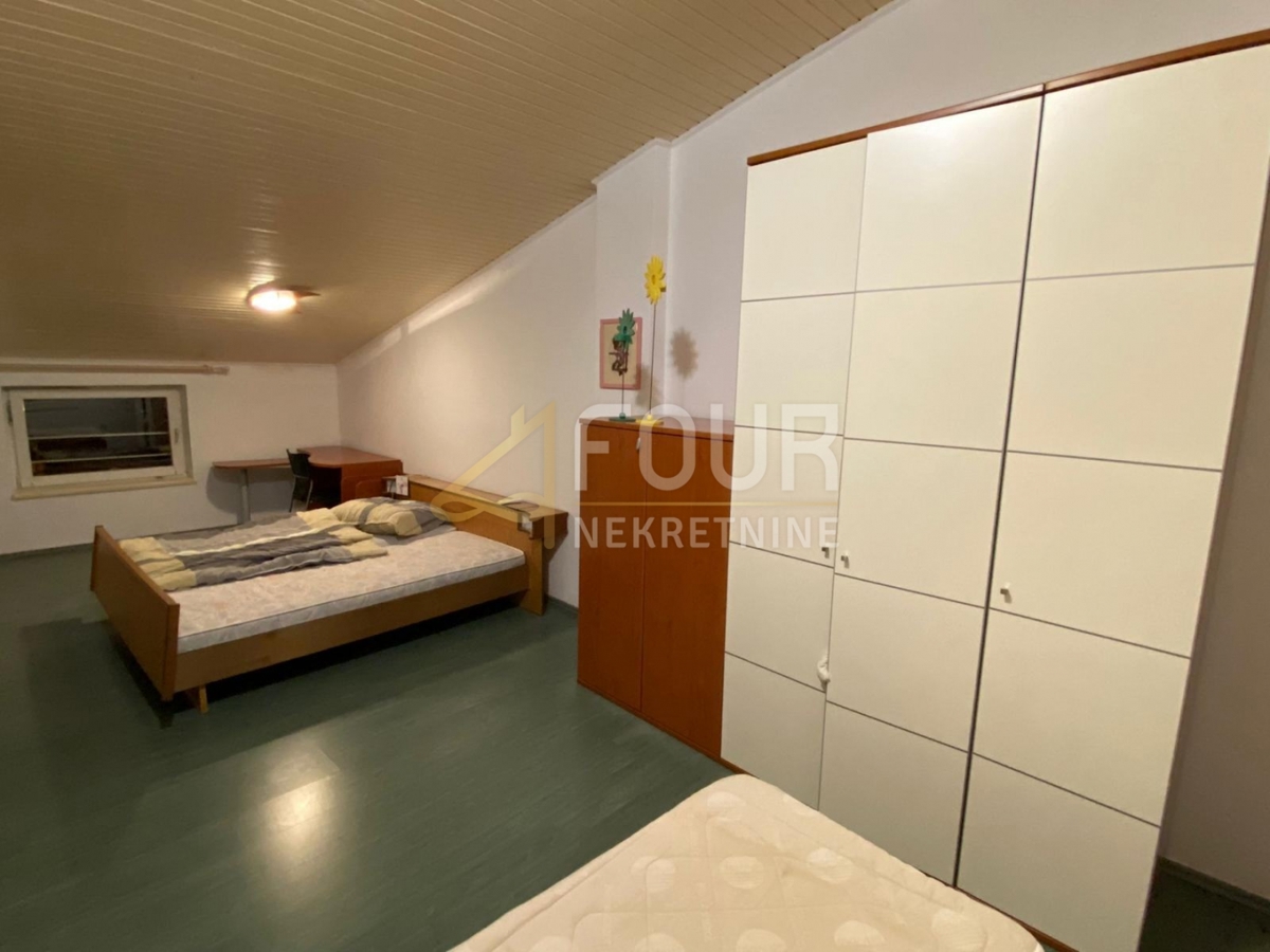 Istria, Parenzo, San Lorenzo, casa con piscina