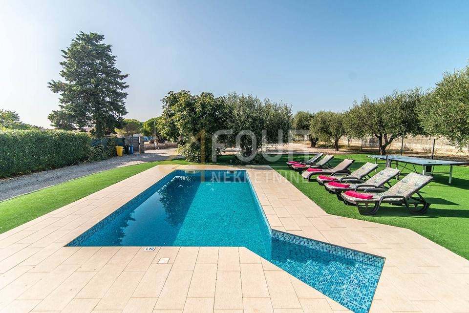 Istria, Vodnjan, casa indipendente con piscina