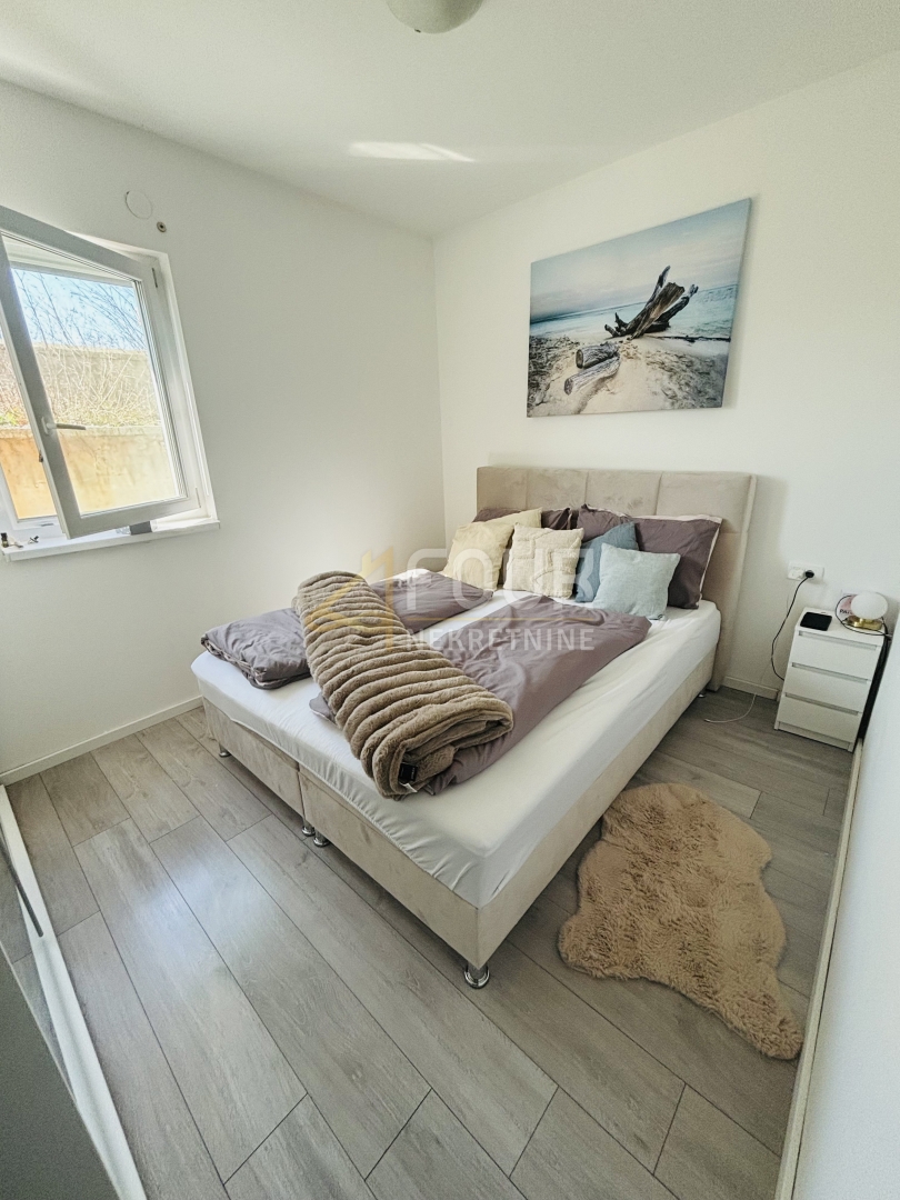 Saršoni, 2s+db, giardino 33m2 e posto auto