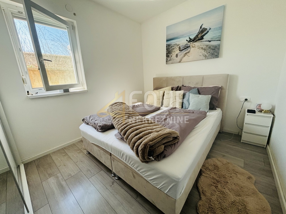 Saršoni, 2s+db, giardino 33m2 e posto auto