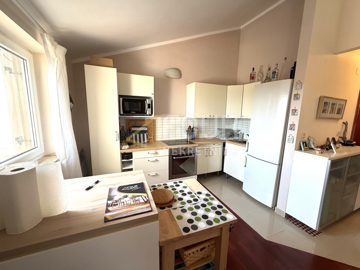 Isola di Krk, Šilo, monolocale più soggiorno, 45m2, balcone, vista mare