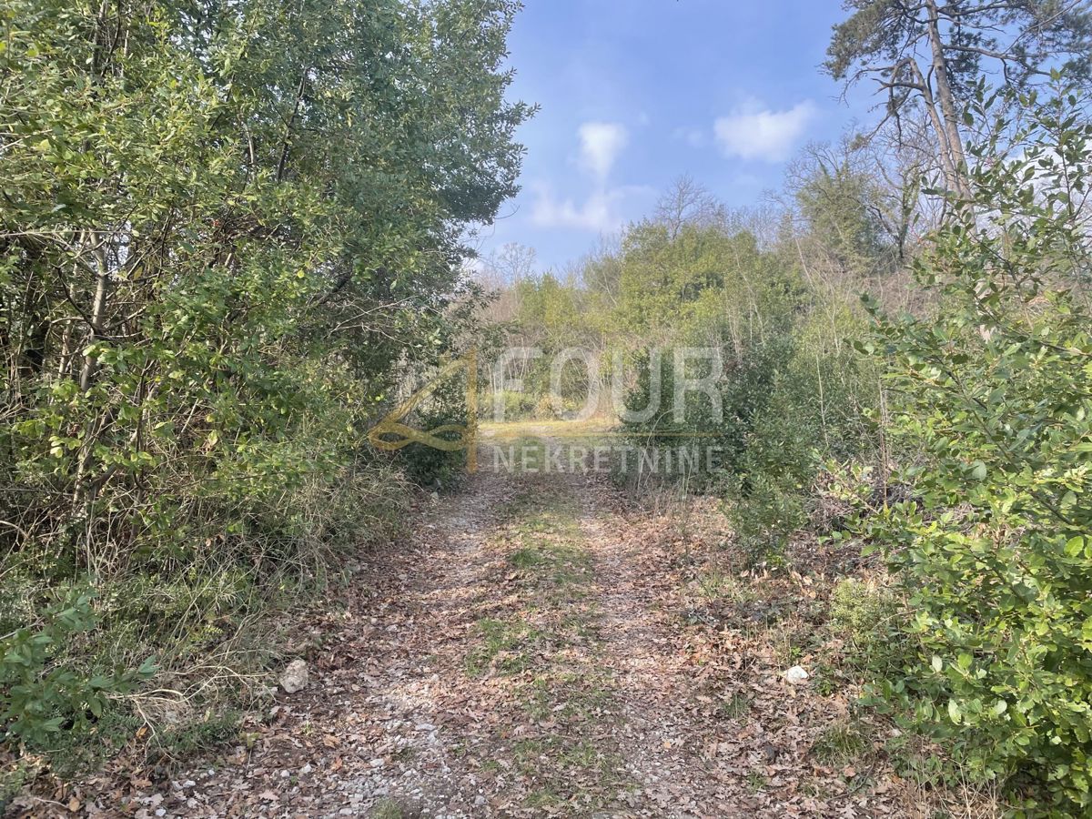 Pobri, Opatija - Okolica, 800m2