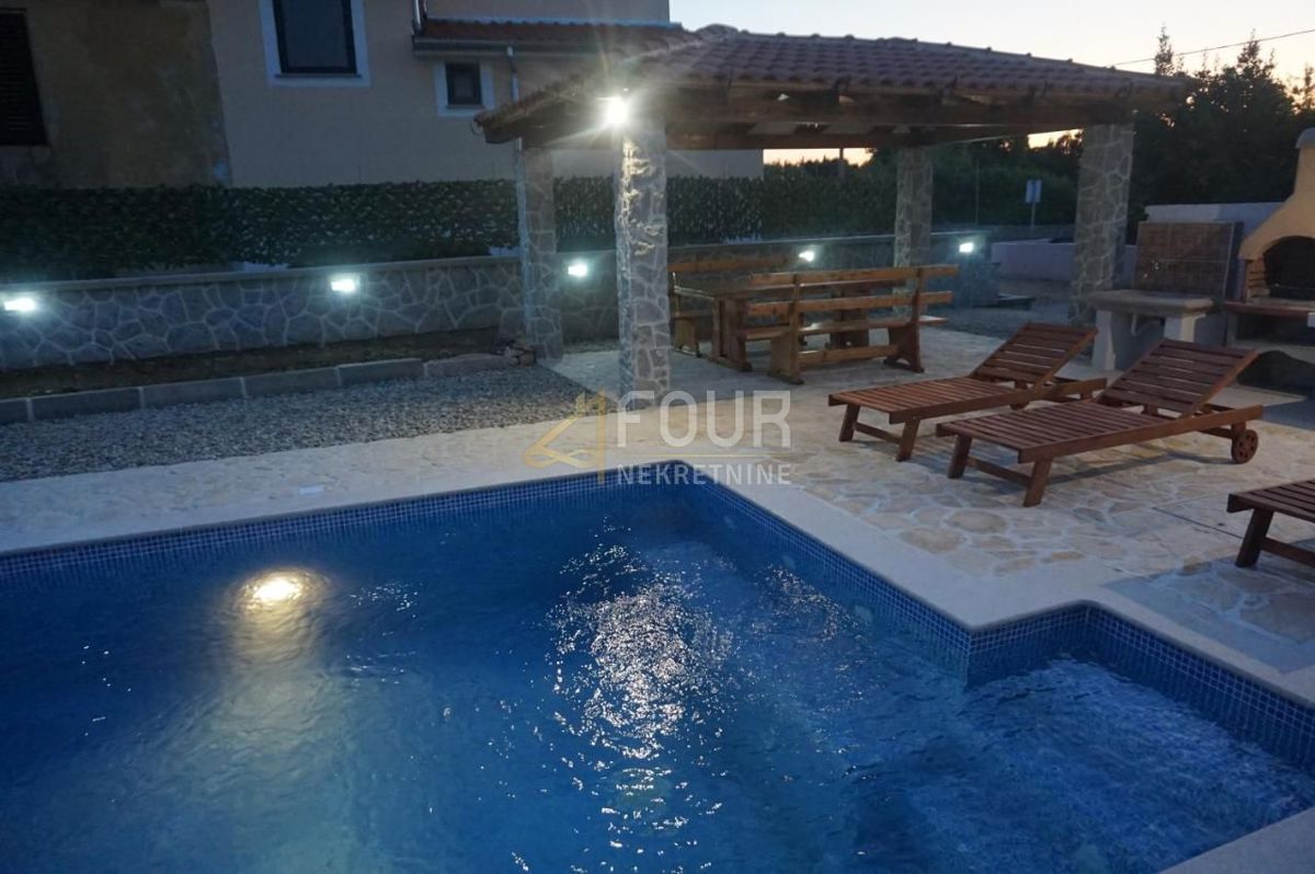 Malinska, Malinska-Dubašnica, 150m2