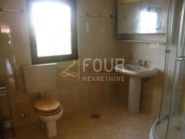 Malinska, Malinska-Dubašnica, 150m2