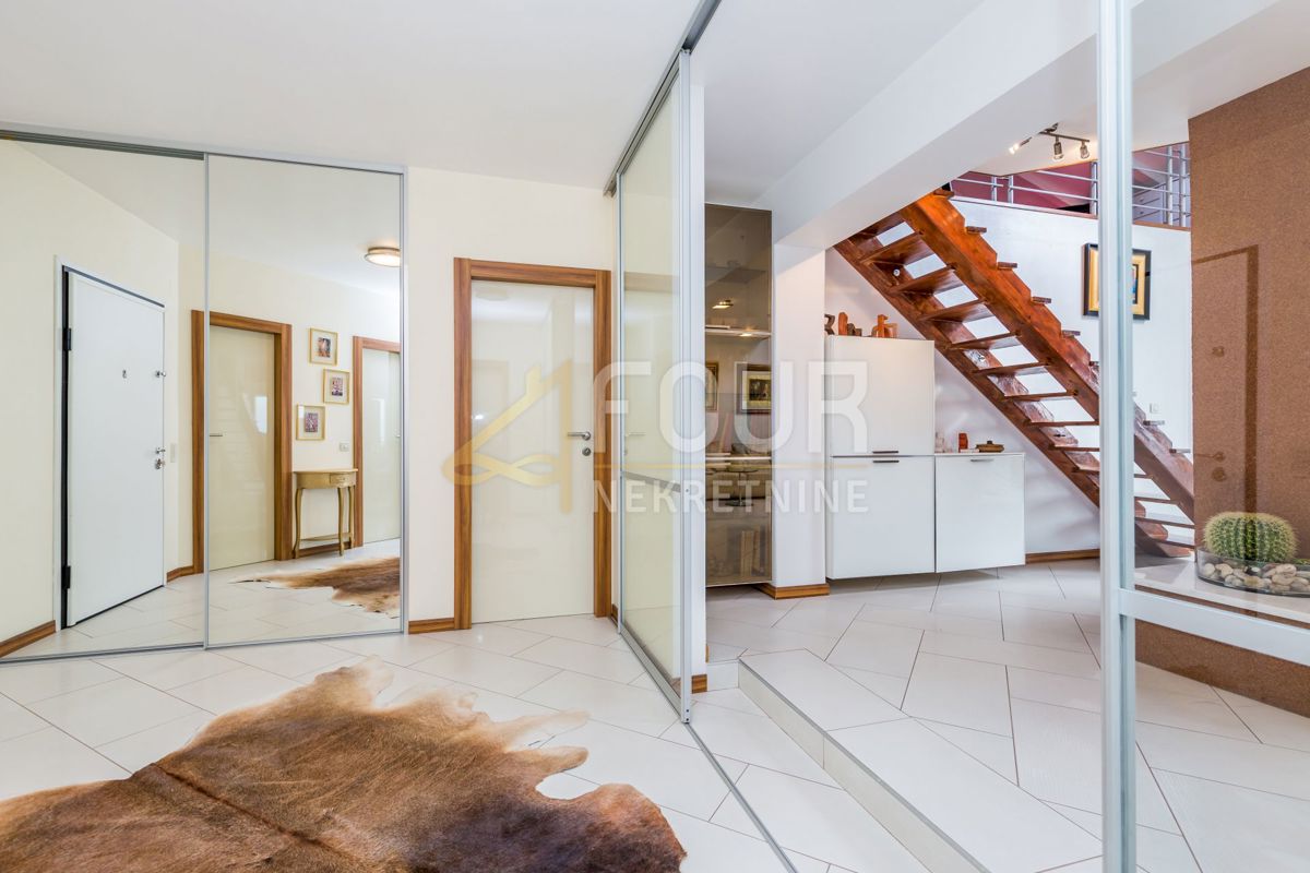 Opatija - Centar, Opatija, 202m2