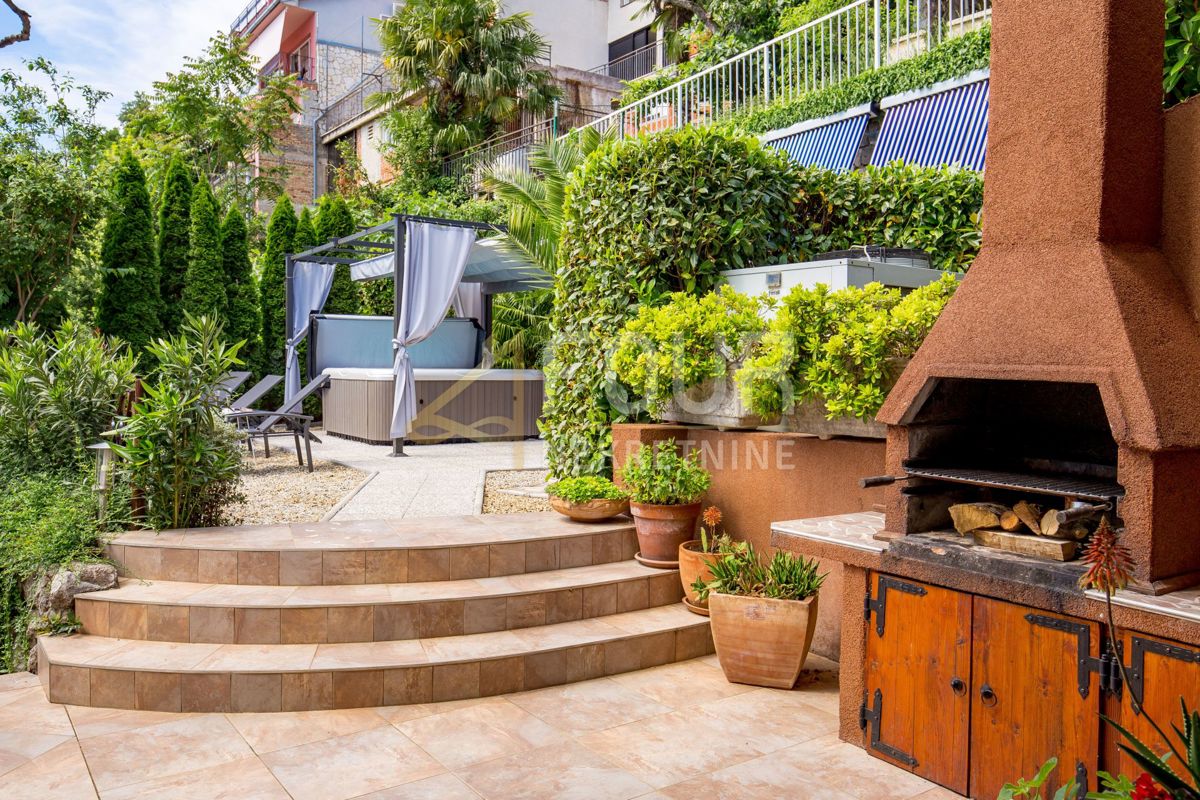 Opatija - Centar, Opatija, 202m2