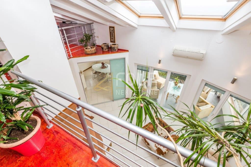 Opatija - Centar, Opatija, 202m2