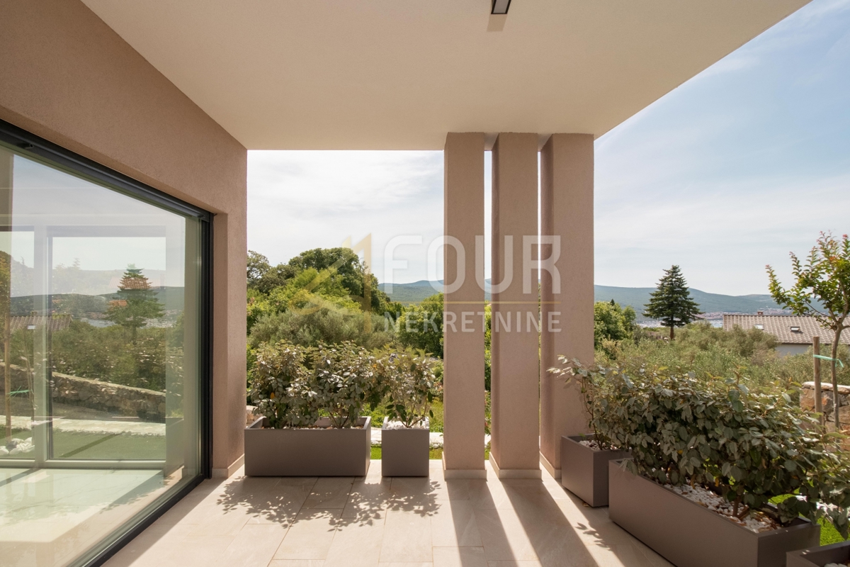 Kornić, Krk, 250m2