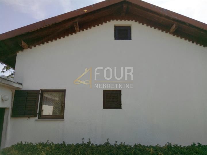 Boljun, Lupoglav, 87m2