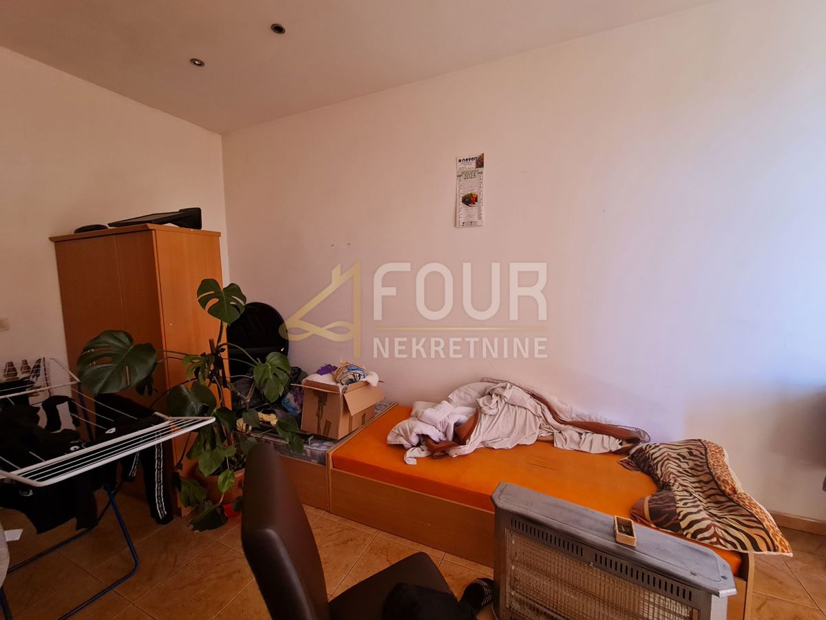 Centar, Rijeka, 72,10m2