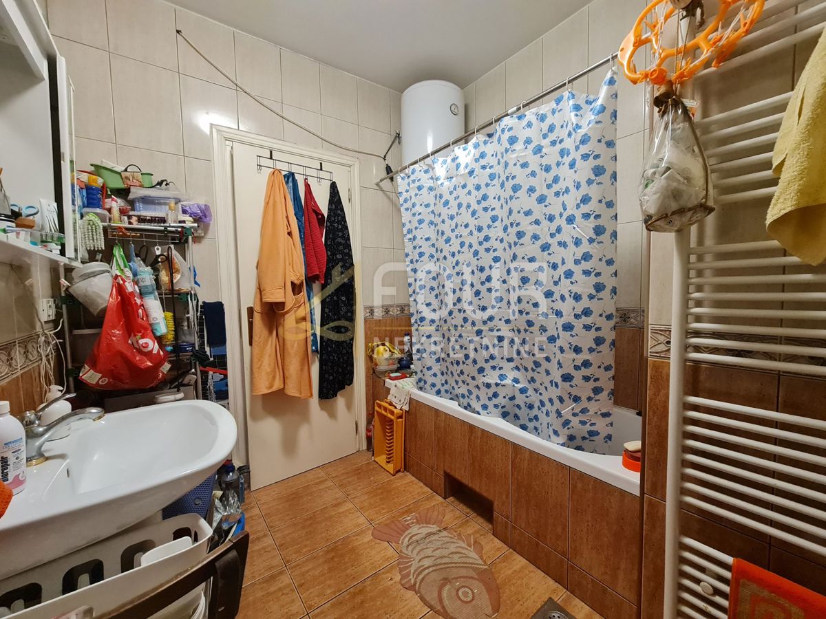 Centar, Rijeka, 72,10m2