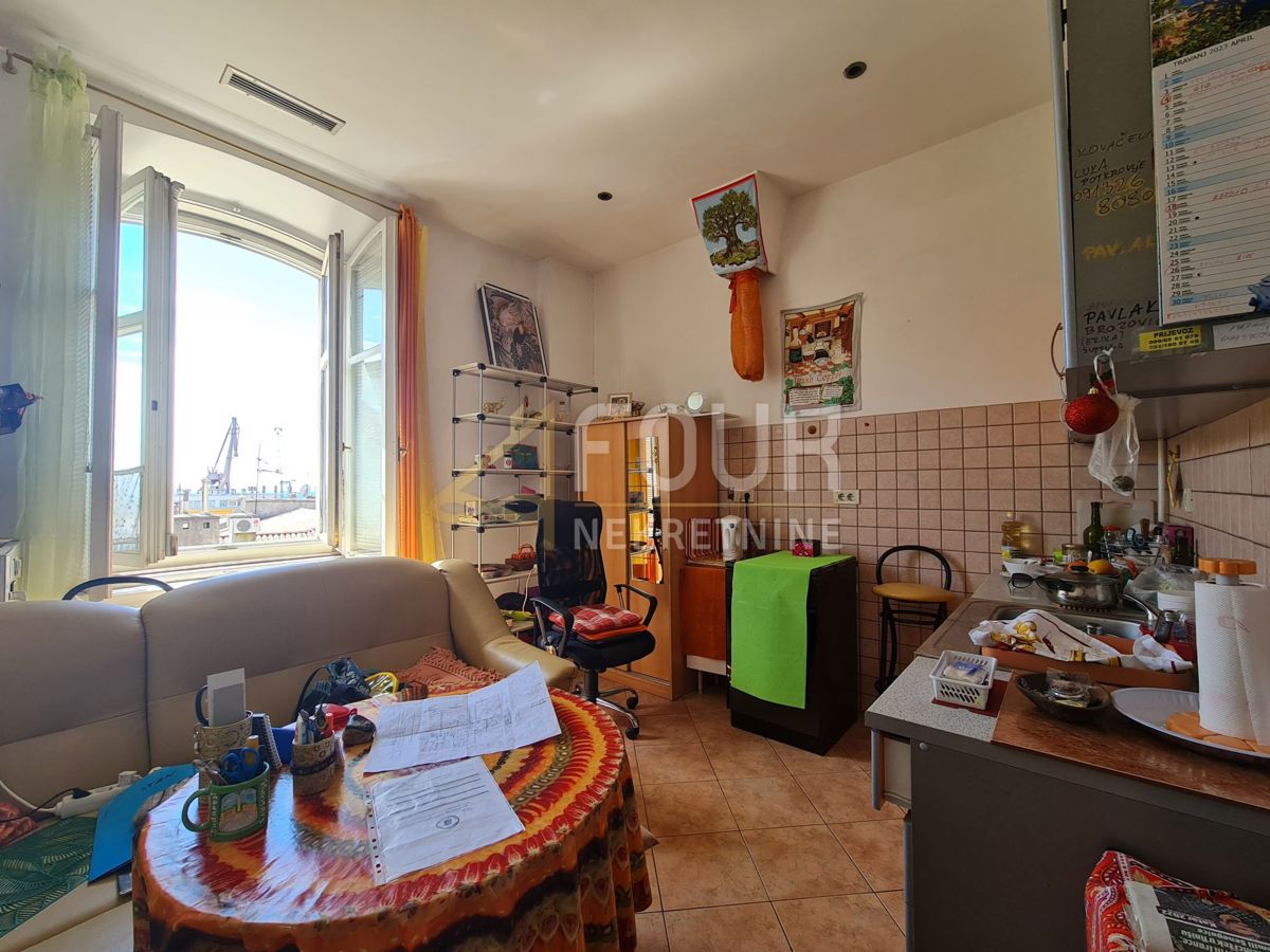 Centar, Rijeka, 72,10m2