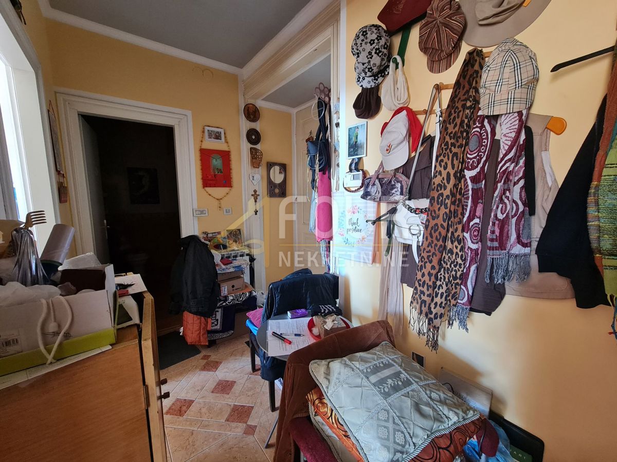 Centar, Rijeka, 72,10m2