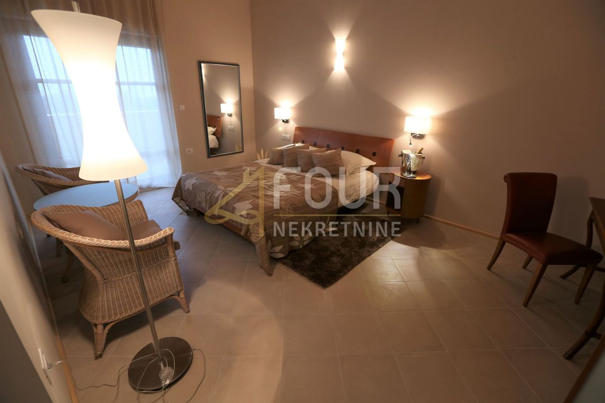 Svetvinčenat, 302,77m2