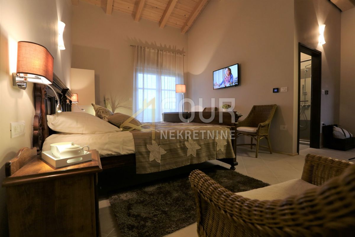 Svetvinčenat, 302,77m2