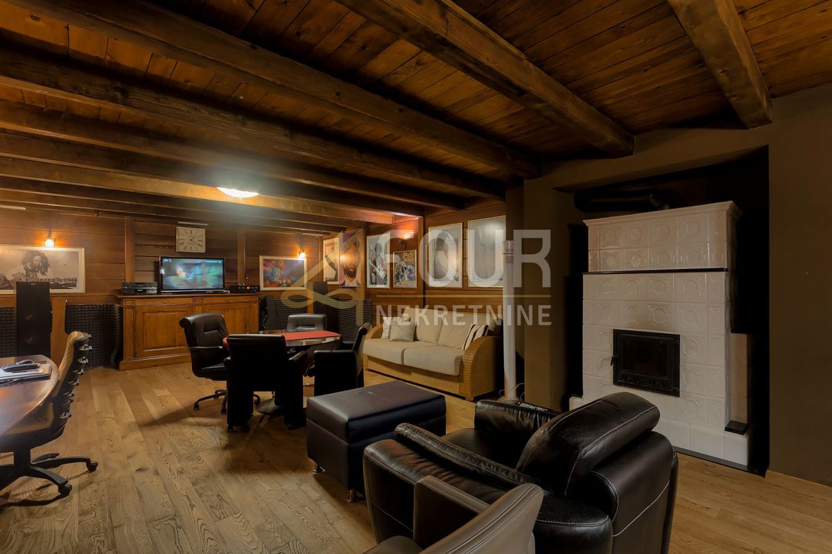 Svetvinčenat, 302,77m2