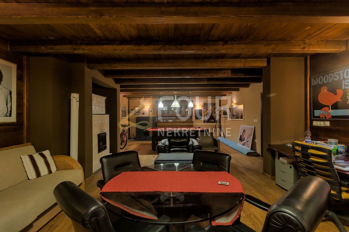 Svetvinčenat, 302,77m2