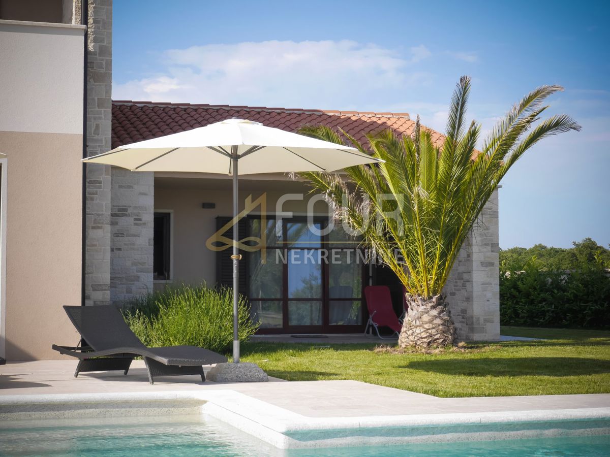 Svetvinčenat, 302,77m2