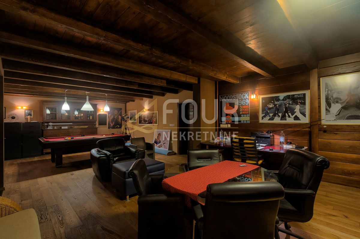 Svetvinčenat, 302,77m2