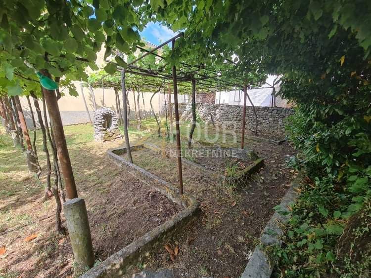 Nedešćina, Sveta Nedelja, 110m2