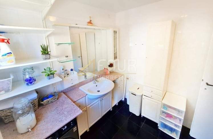 Nedešćina, Sveta Nedelja, 110m2