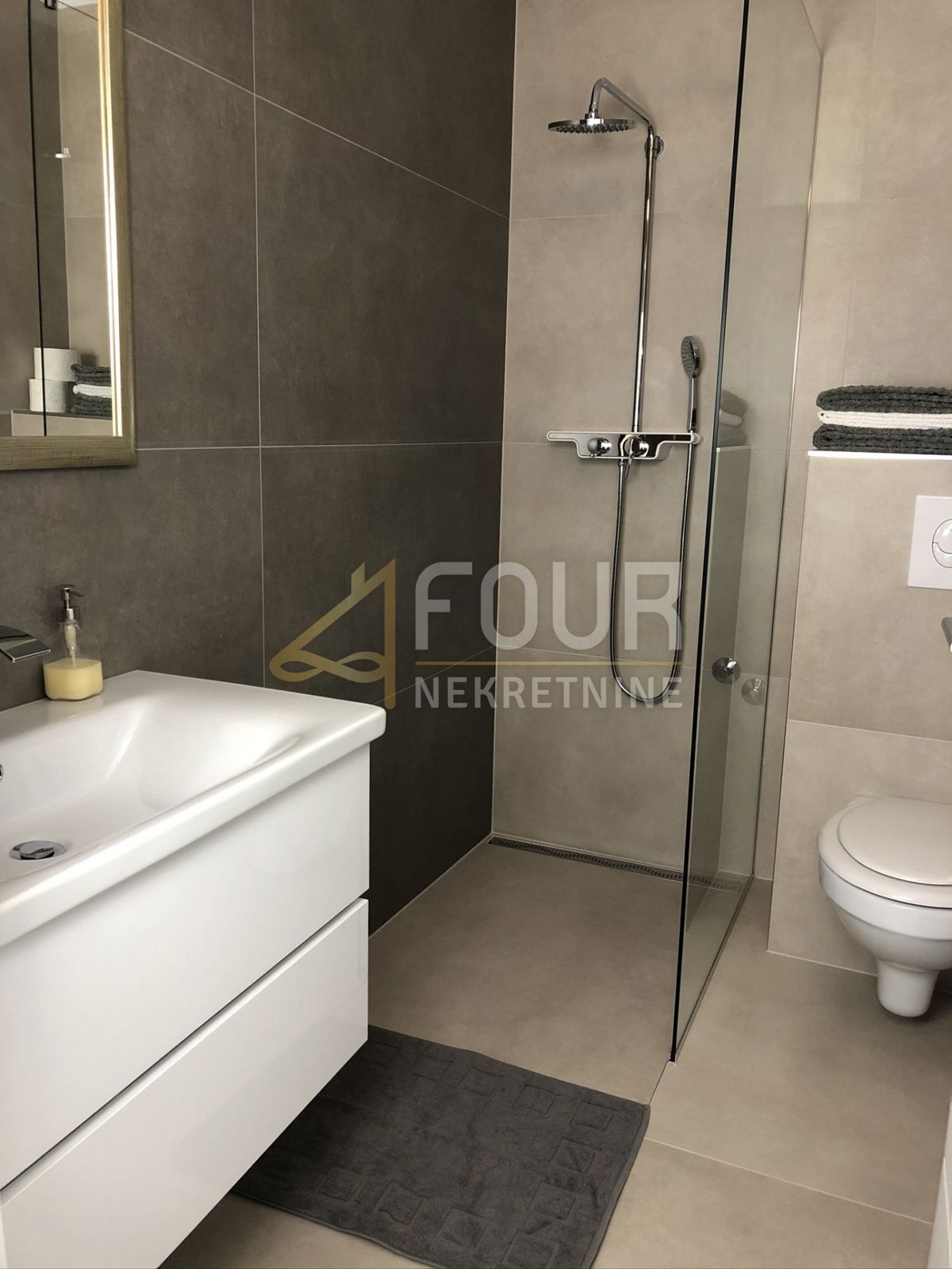 Opatija - Centar, Opatija, 465m2