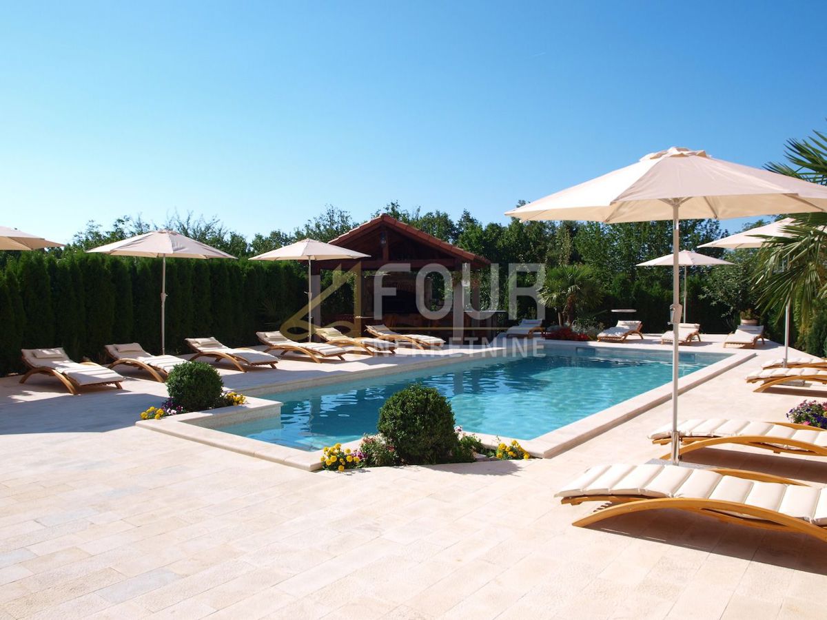 Opatija - Centar, Opatija, 465m2