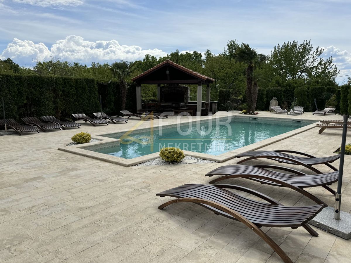 Opatija - Centar, Opatija, 465m2