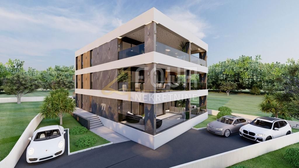 Ika, Opatija - Okolica, 733m2